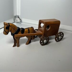 VINTAGE MINIATURE AMISH WOODEN HAND CARVED HORSE & CARRIAGE / BUGGY 6" x 2.5"